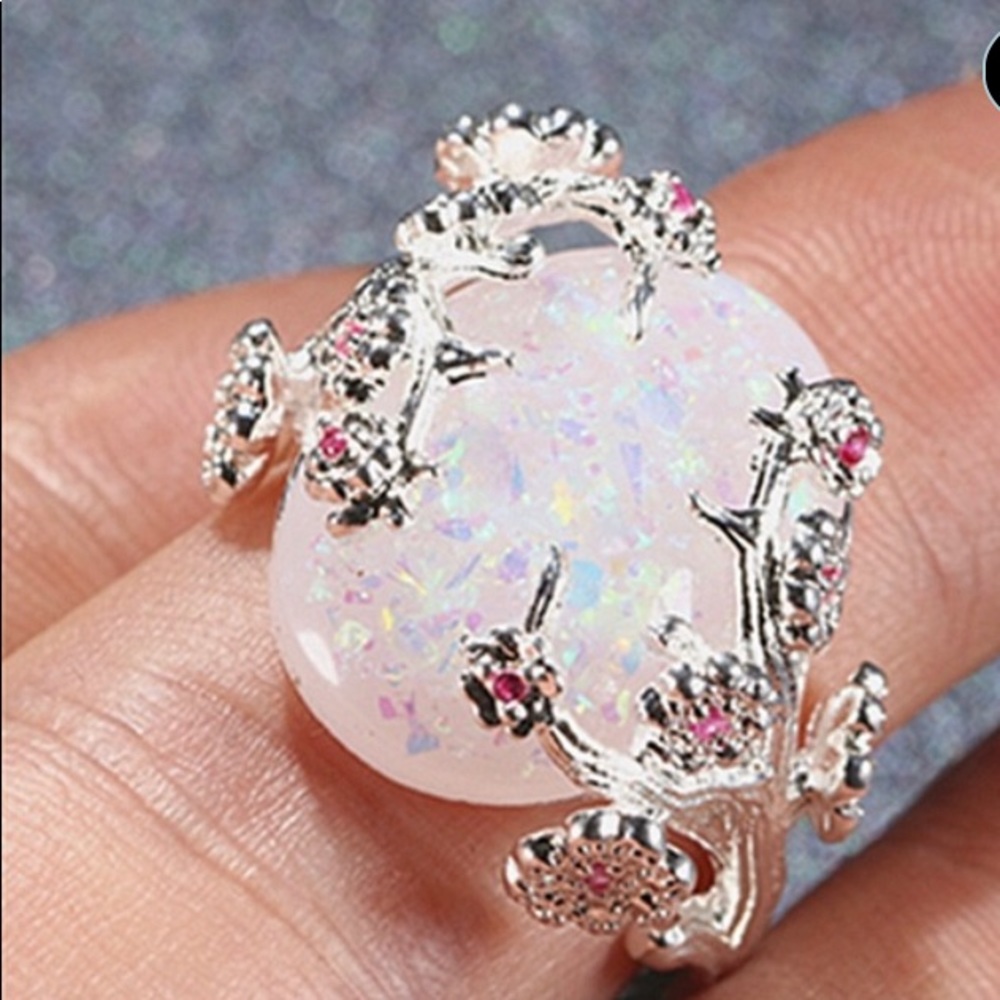 🔥Sterling silver white fire opal ring❤️❤️🔥